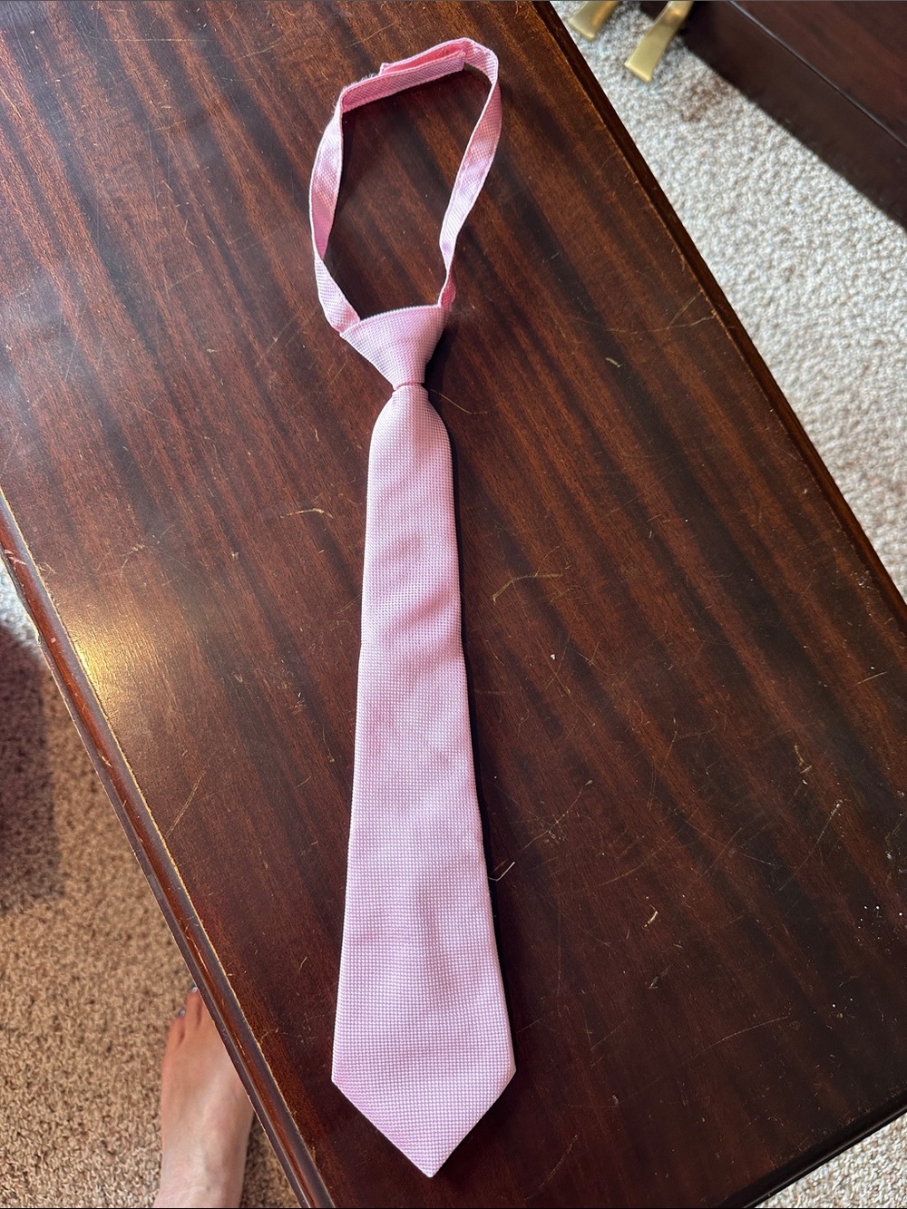Pink Textured Boys' Tie - Velcro closure